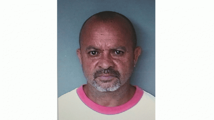 Diligencian Orden de Arresto por Tentativa de Asesinato y Ley de Armas