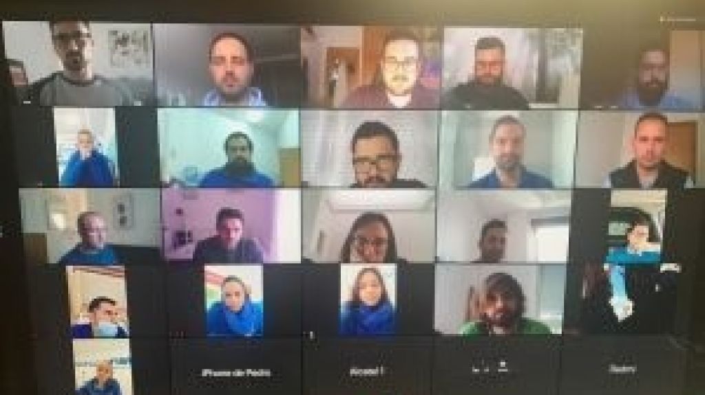  Alertan de posibilidad de da&ntilde;o vocal en escenarios laborales virtuales de maestros, profesores y servidores p&uacute;blicos 