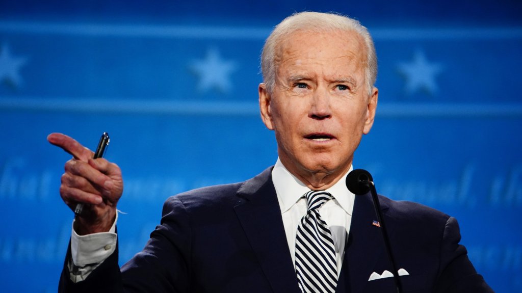  Crece la confianza de latinos en Biden, mientras que en Trump sigue estancado 