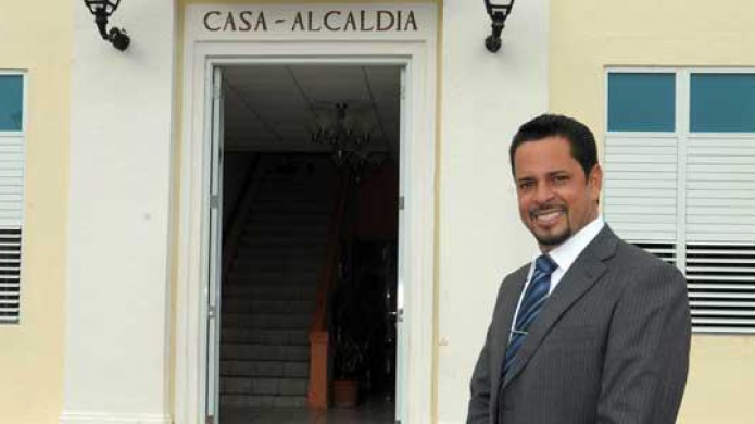 Alcalde de Ceiba lamenta arresto por drogas de su hijo: "Ãl estÃ¡ enfermo"

