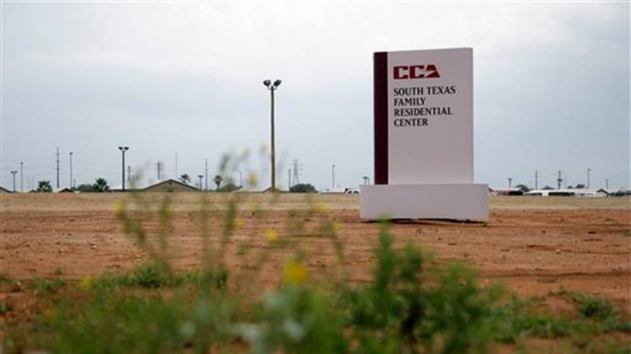 Aplican a niÃ±os migrantes vacunas para adultos en Texas