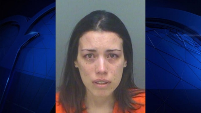 MandÃ³ fotos de ex esposo desnudo a su jefe y a sus padres y terminÃ³ tras las rejas