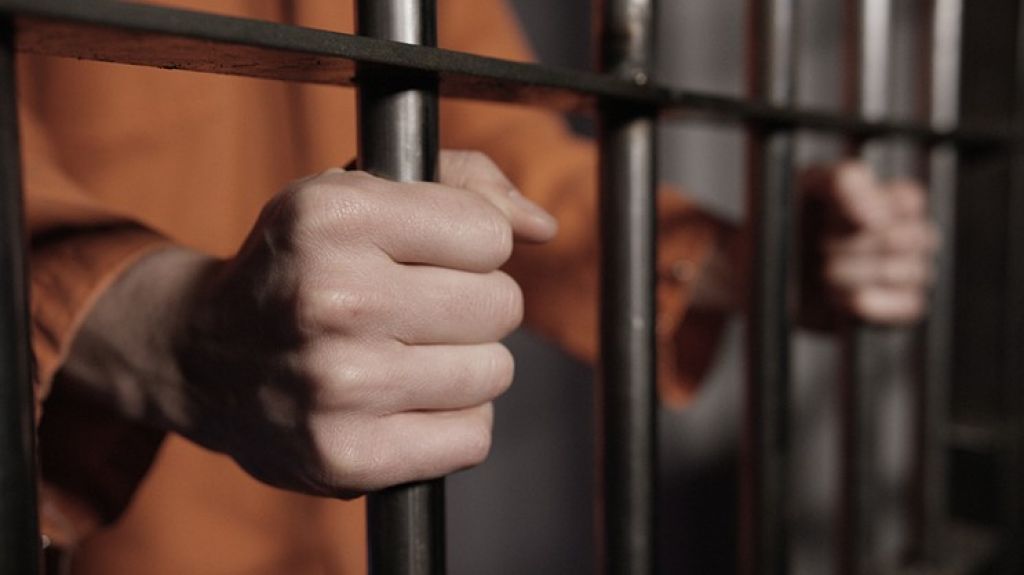  Proponen que confinados desarrollen m&aacute;scaras, batas m&eacute;dicas y otros productos para ayudar a combatir la pandemia del COVID-19 