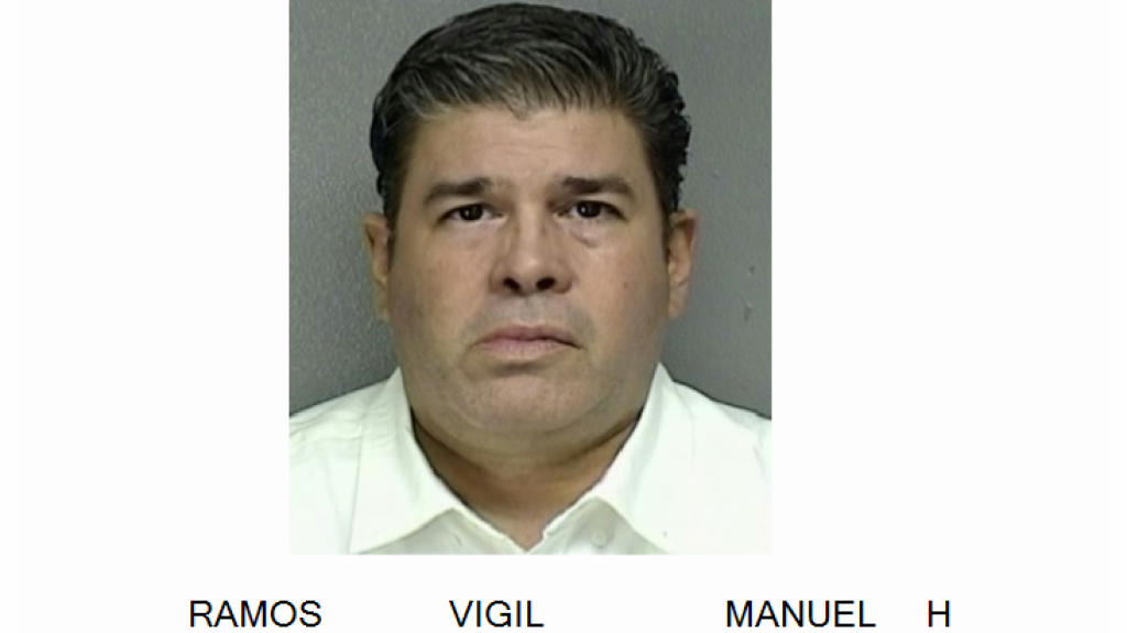  Arrestan terapista respiratorio de hospital en Bayamón por prenderle fuego a la puerta de un baño 