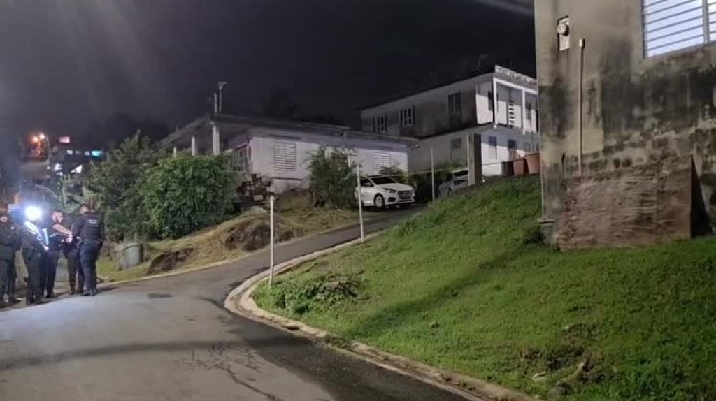  Video un joven muerto y otro herido durante tiroteo anoche en Can&oacute;vanas 