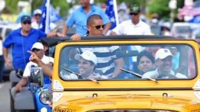 Ricardo RossellÃ³ se va de "jeepeada"por la zona Este