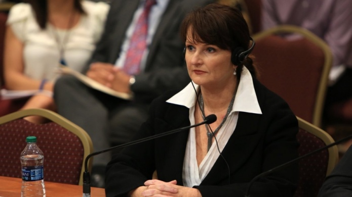 Sin dinero la AEE para cambios estructurales Donahue  confirma que la SEC investiga a la AEE