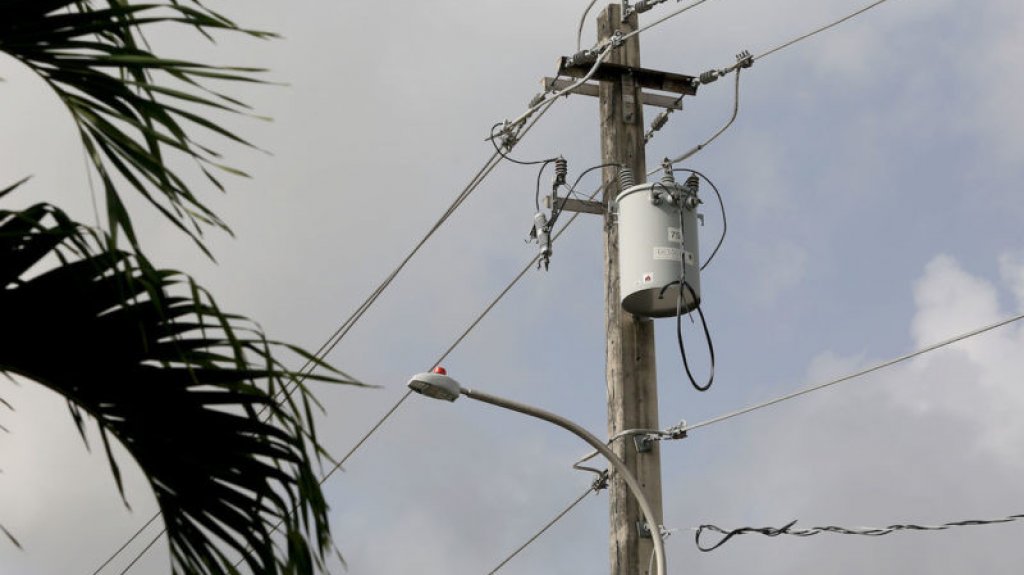  Sin definir las prioridades para arreglar la infraestructura el&eacute;ctrica que se afect&oacute; por el hurac&aacute;n Mar&iacute;a 