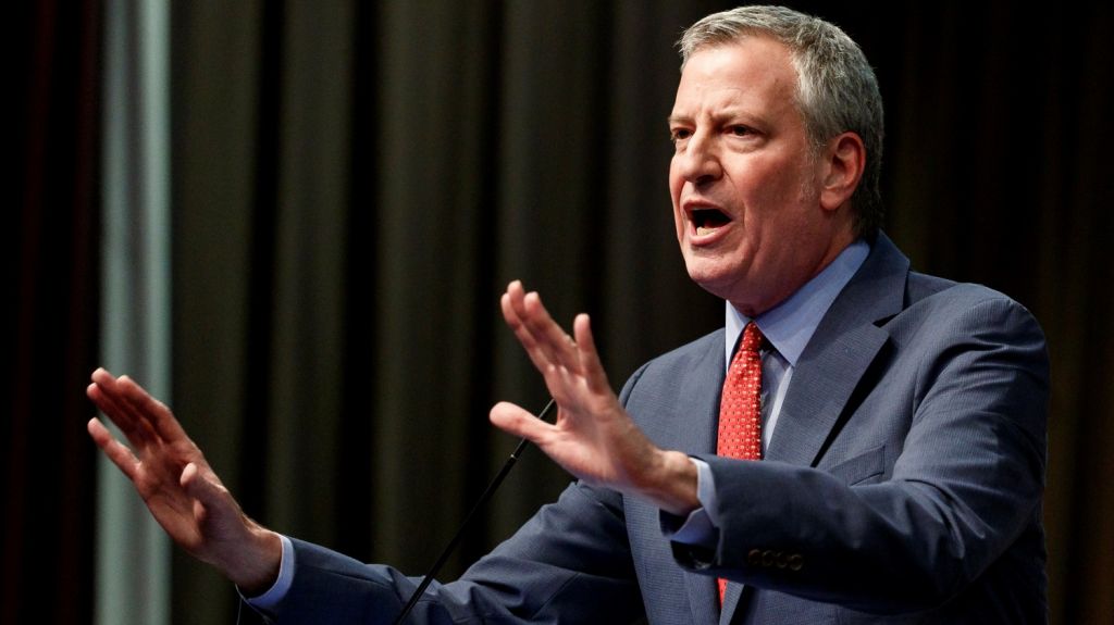  La Fiscal&iacute;a y el alcalde Nueva York abren investigaciones sobre estafas a taxistas 