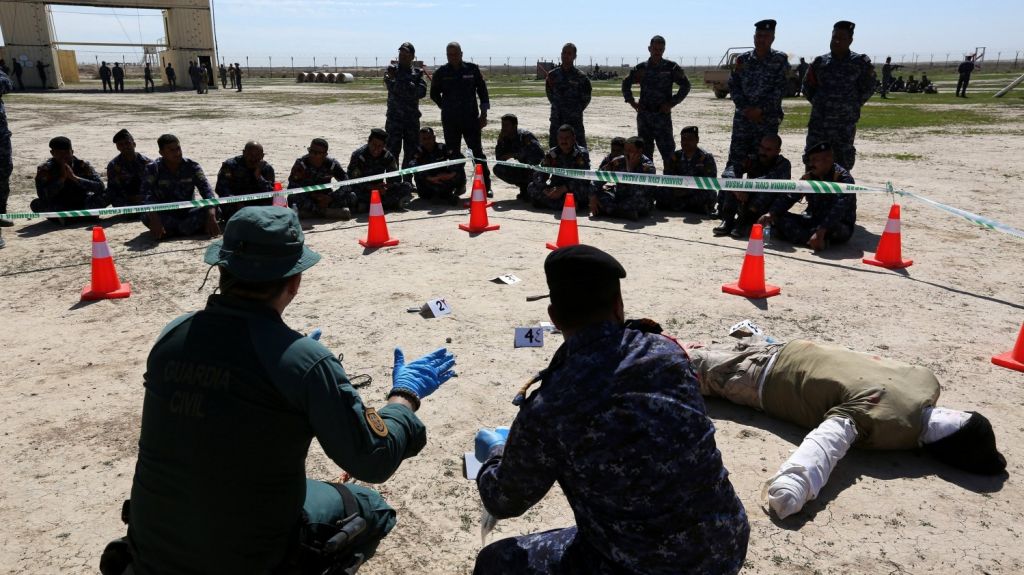  La OTAN suspende de forma temporal sus actividades de entrenamiento en Irak 