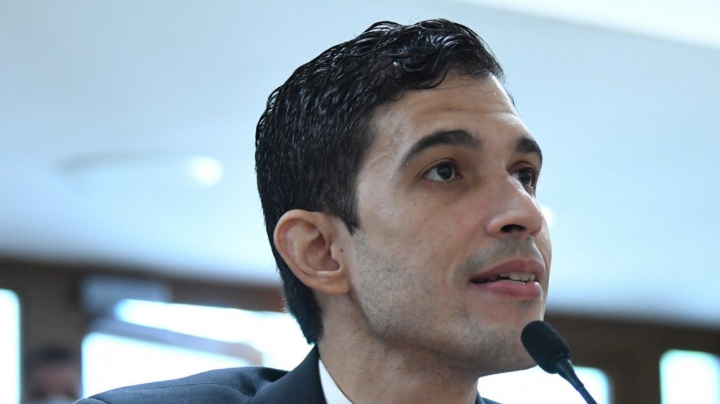  Inventarios suficientes de combustible y no se vislumbra, a corto plazo, un escenario de escasez, señala Rivera Rodríguez 