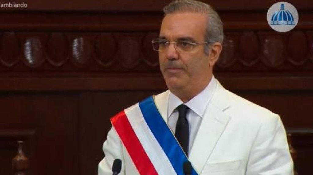  Nuevo gobernante dominicano advierte que la corrupción del pasado “no quedará impune” 