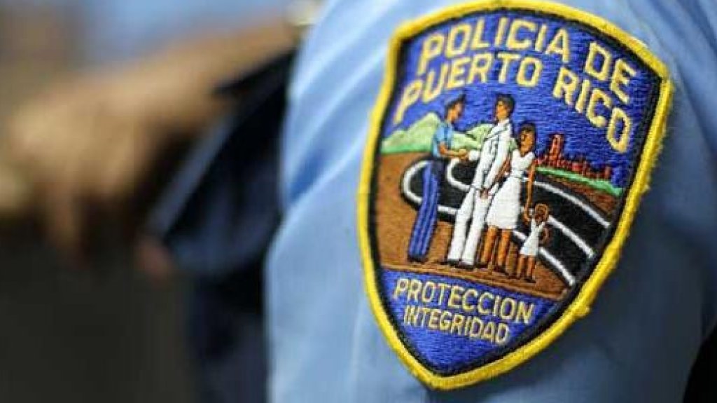  Hombre entra a residencia y ataca una mujer con un cuchillo y una navaja en Cayey 