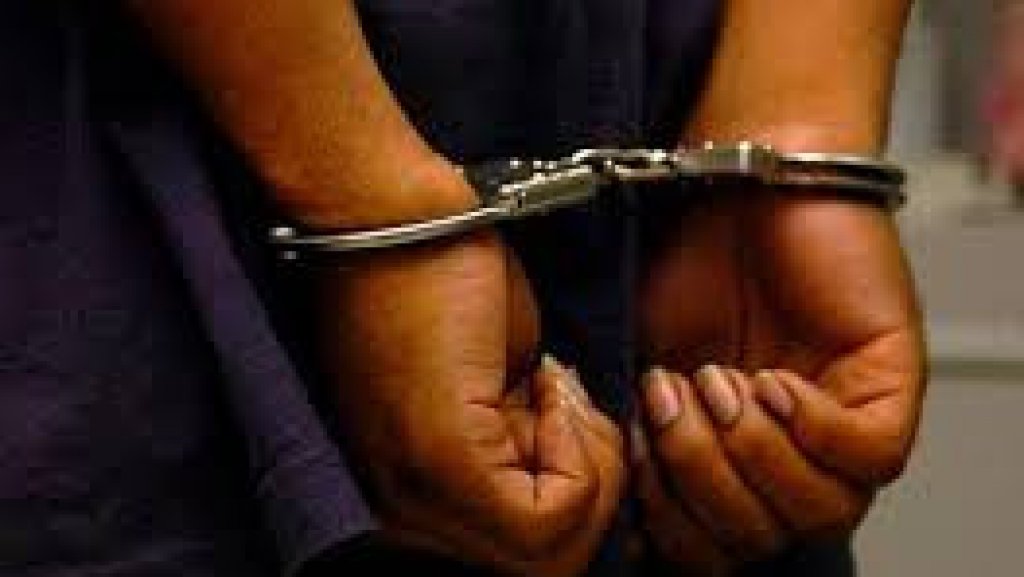  Arrestados en Barranquitas, con una pistola alterada dos &ldquo;Chamaquitos&rdquo; de 15 Y 17 a&ntilde;os 
