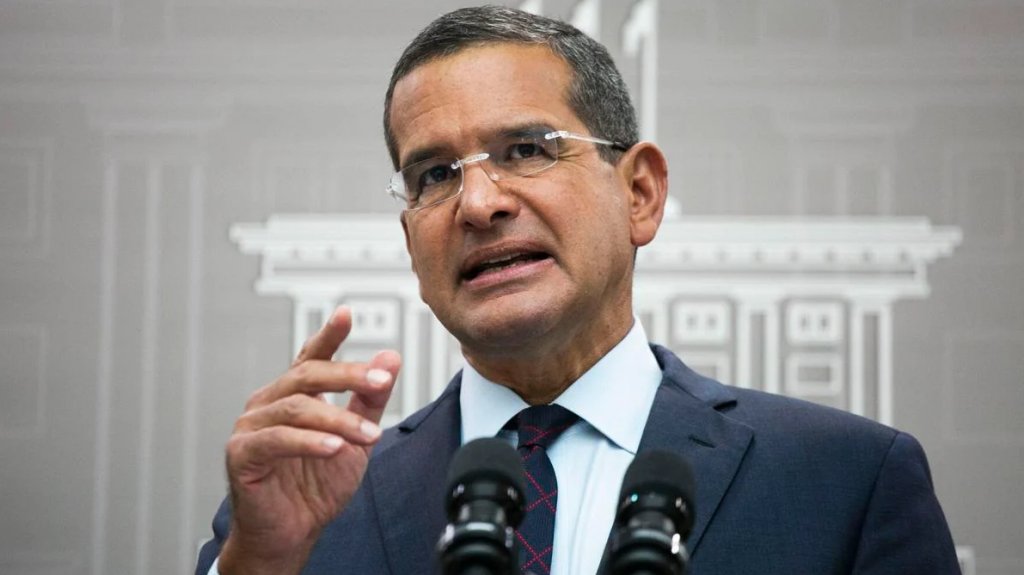  Gobernador anuncia que ma&ntilde;ana hay clases y trabajo 