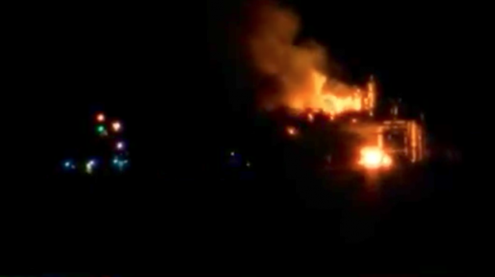 Video: Una explosiÃ³n en una plataforma petrolera de Luisiana