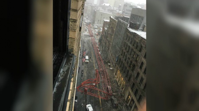 Una enorme grÃºa colapsa en Nueva York y deja al menos una persona muerta y tres heridas