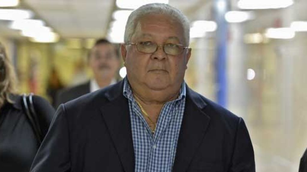  Velar&aacute;n a exrepresentante fallecido Carlos L&oacute;pez Nieves el s&aacute;bado en Bayam&oacute;n 