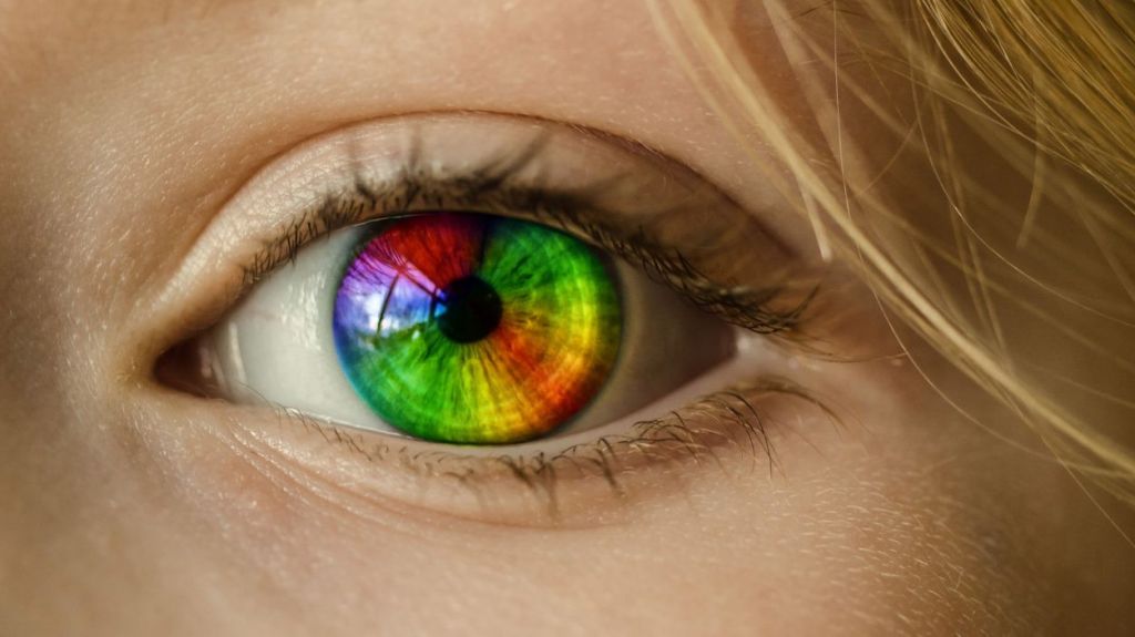  Advierten sobre riesgos del uso de lentes de contacto cosm&eacute;ticos para Halloween 