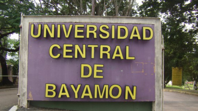 La Universidad Central de BayamÃ³n celebra Feria de Empleo