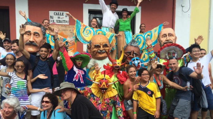 Record en llegada de pasajeros que abarrotan San Juan