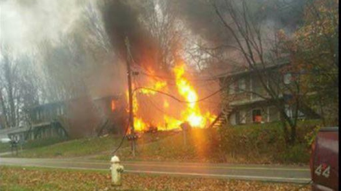 Una avioneta se estrella en Ã¡rea residencial en Ohio, EE.UU.