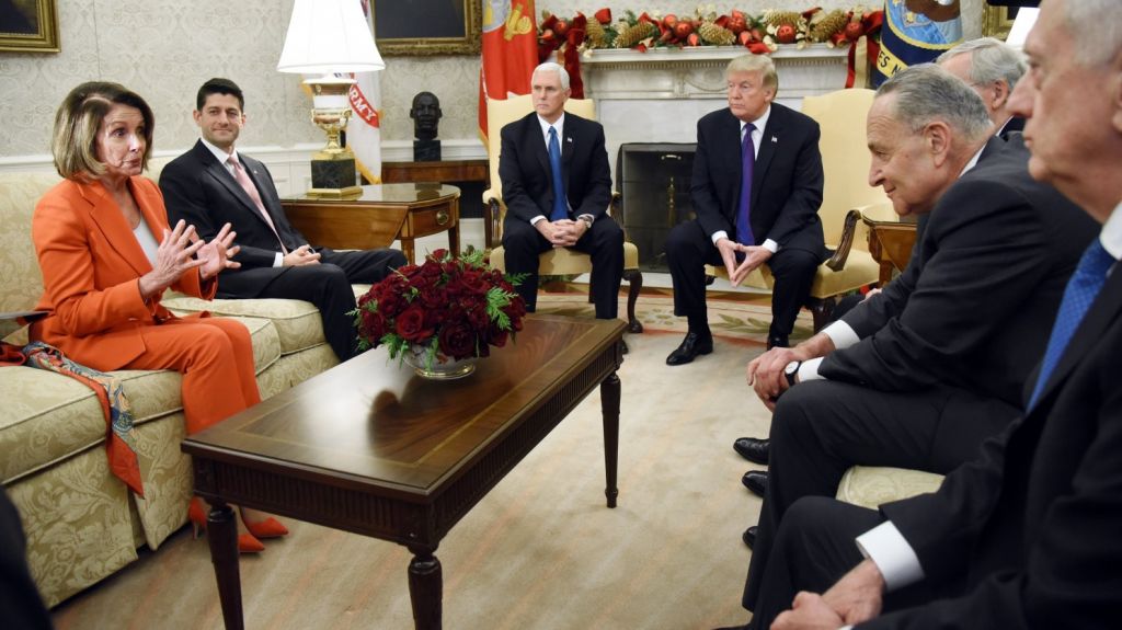 Trump negocia con los demÃ³cratas para evitar un cierre parcial del Gobierno