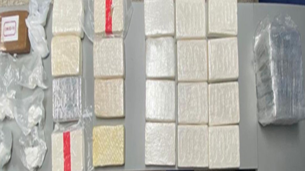  Fotos: Divisi&oacute;n de Drogas Metro ocupan 83 kilos de Coca&iacute;na en Santurce 