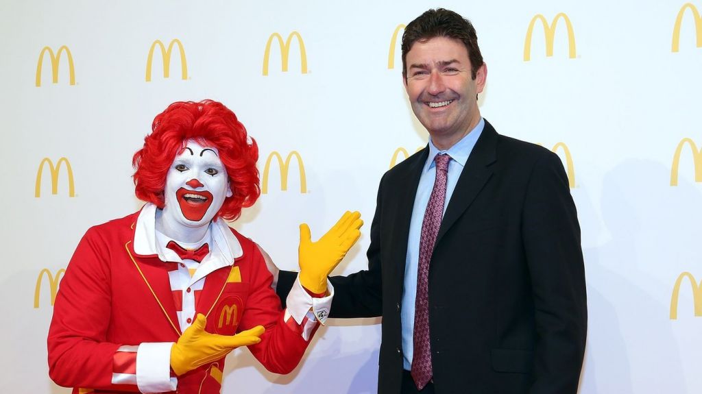  Despiden al CEO de McDonald's por mantener relaciones con una empleada 