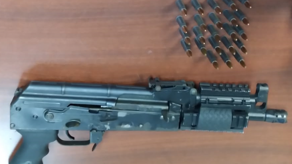  Polic&iacute;a arresta a dos personas en Fajardo y R&iacute;o Grande 