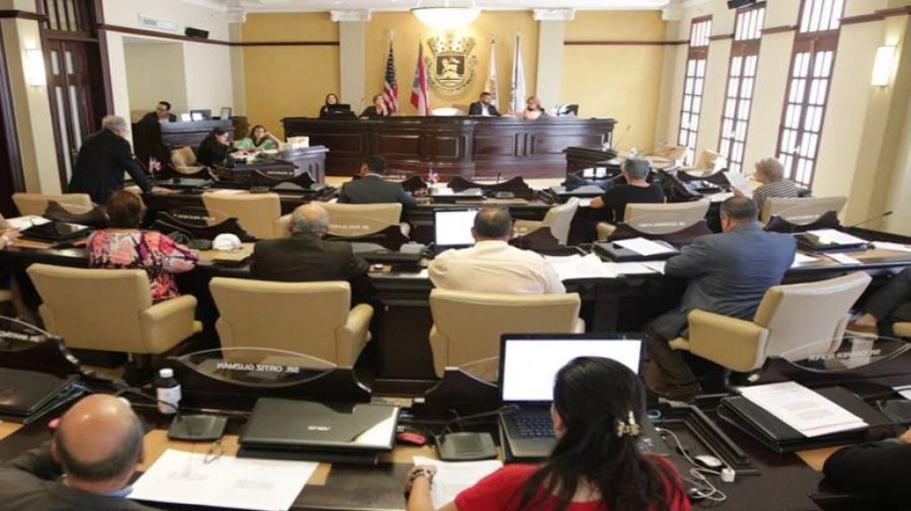  Buscan aumentar en San Juan edad m&iacute;nima para venta y distribuci&oacute;n de cigarrillos electr&oacute;nicos y &ldquo;vapeo&rdquo; 