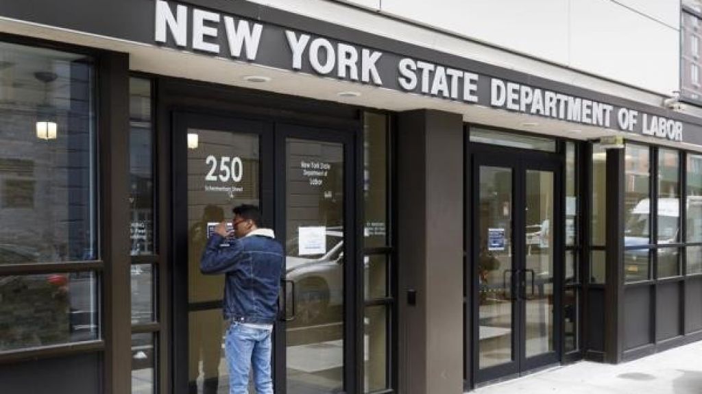  Otro mill&oacute;n y medio de trabajadores perdieron el trabajo en la &uacute;ltima semana 