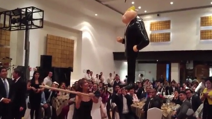 Video: Senadores mexicanos se burlan de Trump en fiesta