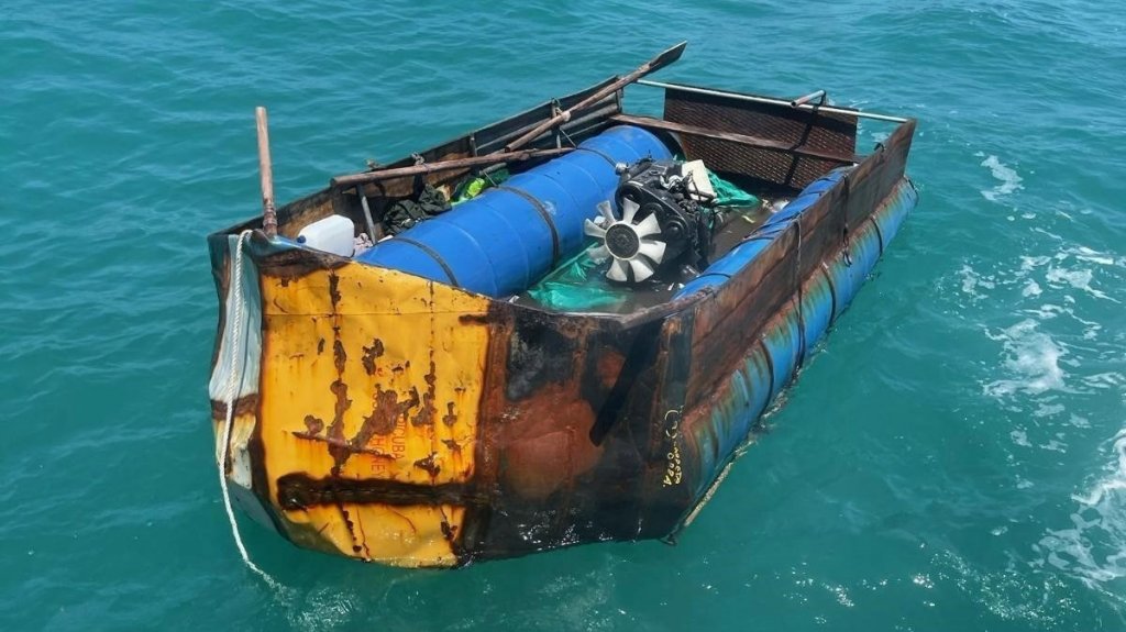  EEUU repatria a 14 cubanos rescatados de embarcaci&oacute;n precaria en los Cayos 