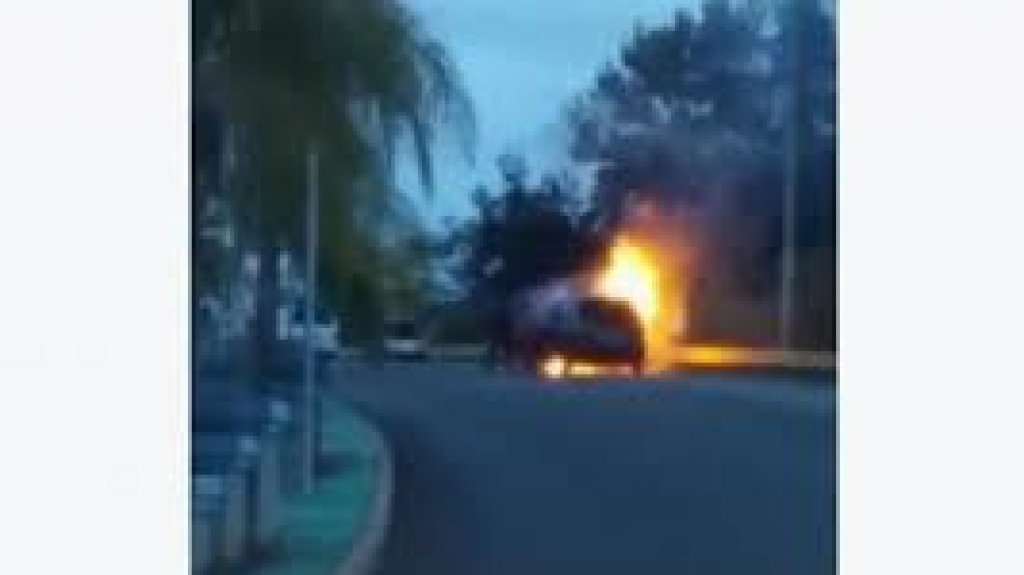  Incendian maliciosamente un autom&oacute;vil en Pe&ntilde;uelas 