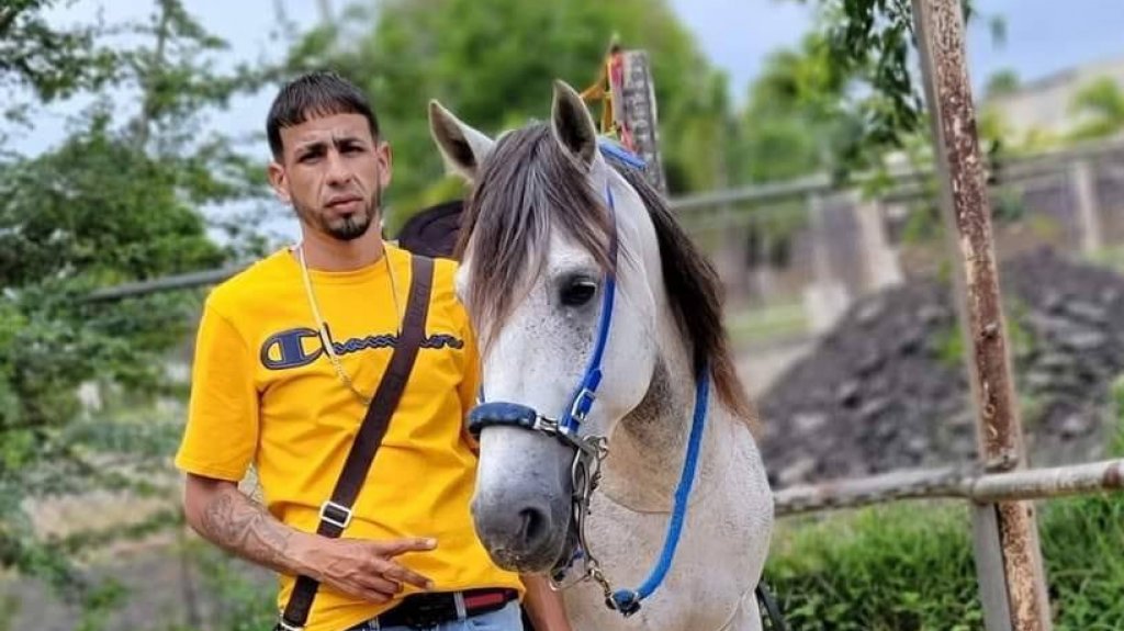  Joven de 27 a&ntilde;os pierde la vida en tiroteo durante cabalgata en Lajas 