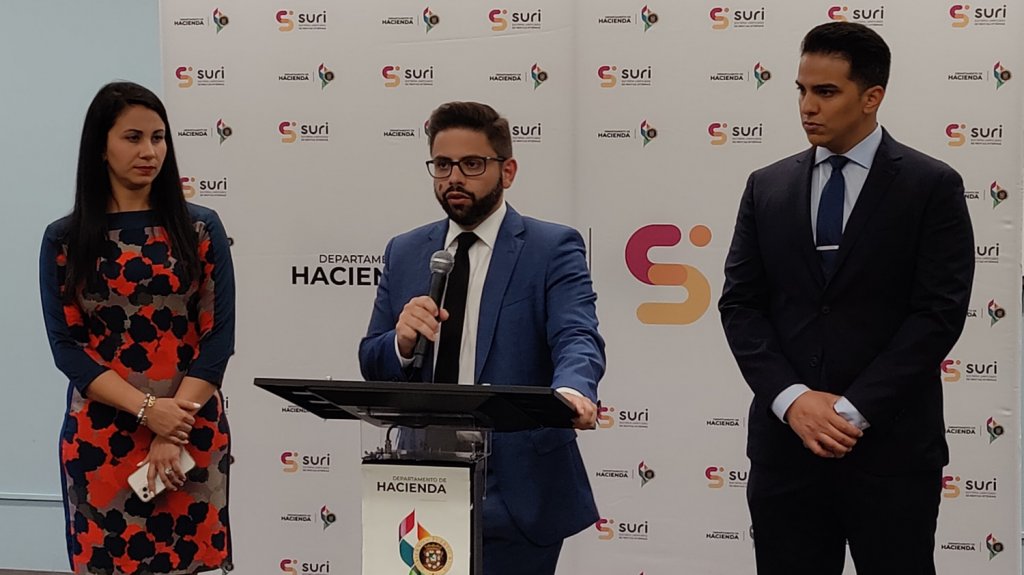  Secretario de Hacienda anuncia Tesoro Federal avala cambios introducidos en Proyecto de la C&aacute;mara que sustituir&aacute; el arbitrio a las empresas for&aacute;neas 