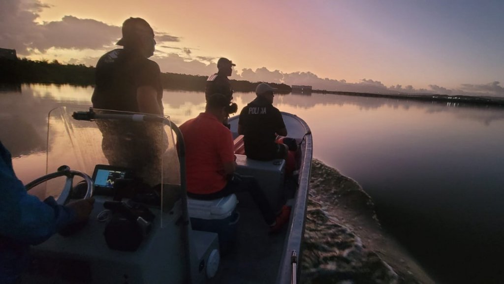  Municipales de San Juan encuentran el cuerpo de pescador desaparecido en la Laguna San Jos&eacute; 