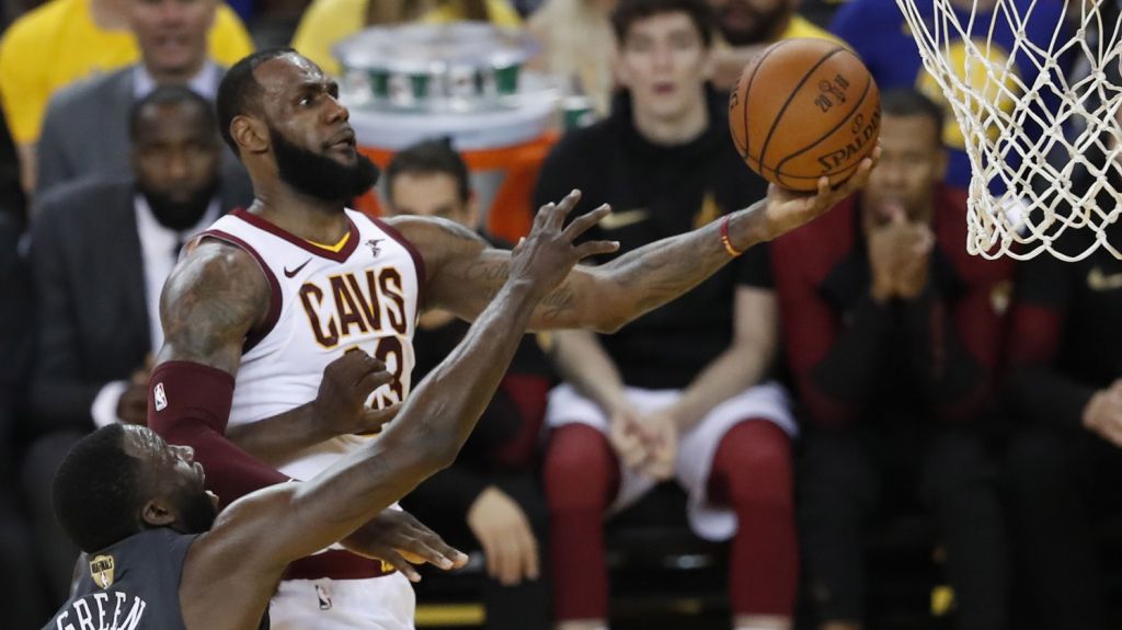  LeBron James: "Las cosas han ido en mi contra desde que ten&iacute;a cinco a&ntilde;os" 