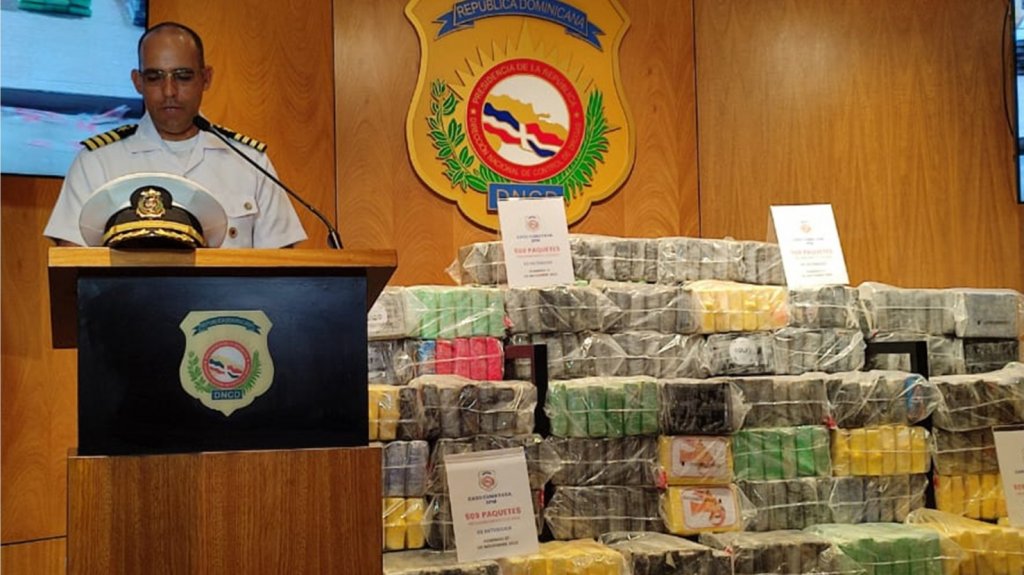  Capturan a dos dominicanos y un venezolano que intentaron introducir a RD 509 paquetes de cocaína 
