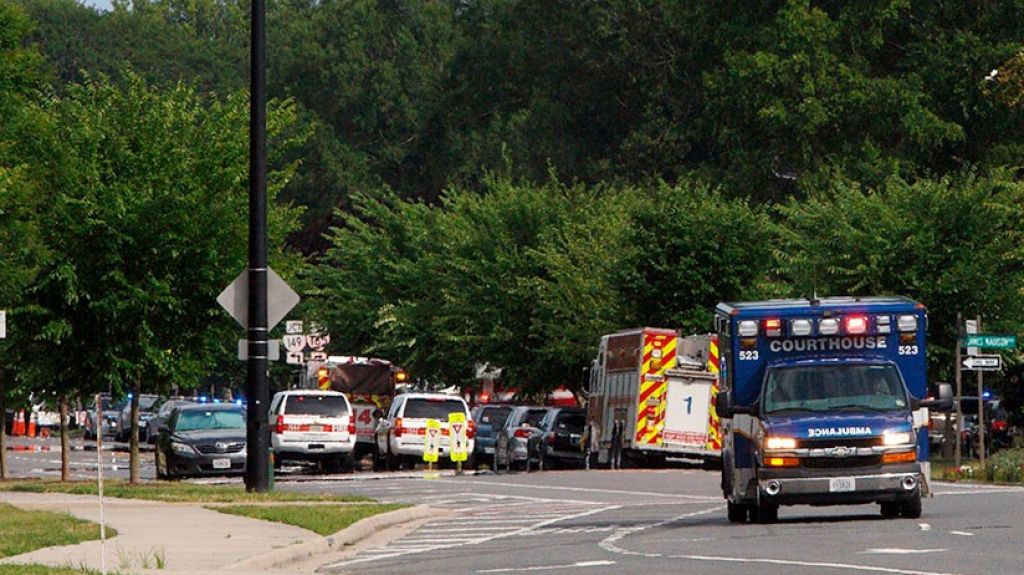 Al menos 12 muertos y 10 heridos tras un tiroteo en Virginia Beach 