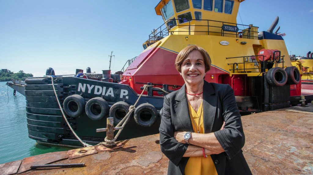  Padilla, presidenta de South Puerto Rico Towing & Boat Services, recibe el Premio de Mujer Empresaria del A&ntilde;o de la SBA 