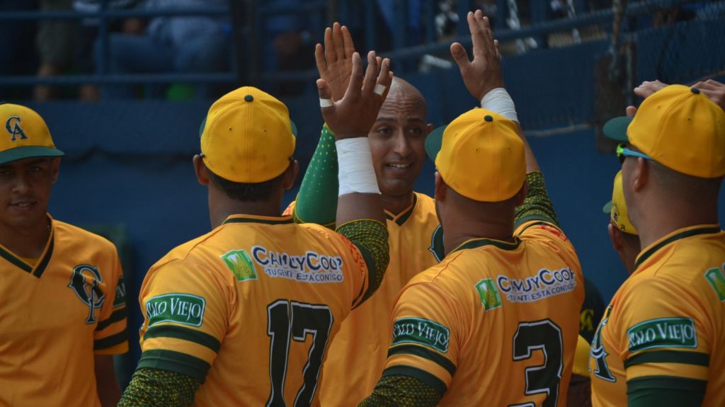  Arenosos siguen invictos y sin freno con 11-0 