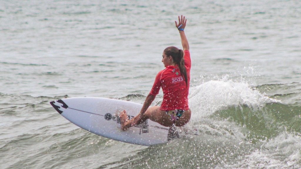  Havanna Cabrero gana plata en surf para Puerto Rico en San Salvador 