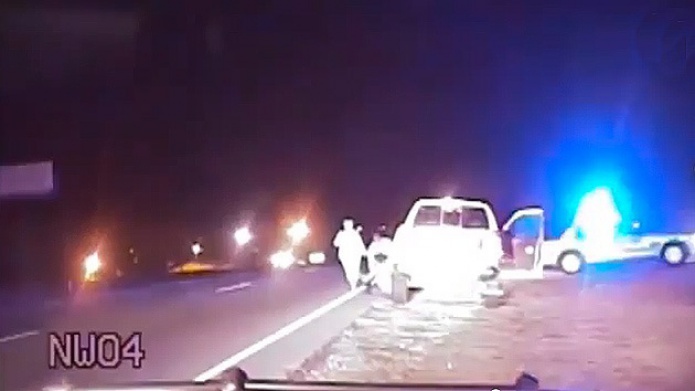 Video: PolicÃ­a dispara a un veterano de Vietnam al confundir su bastÃ³n con un fusil