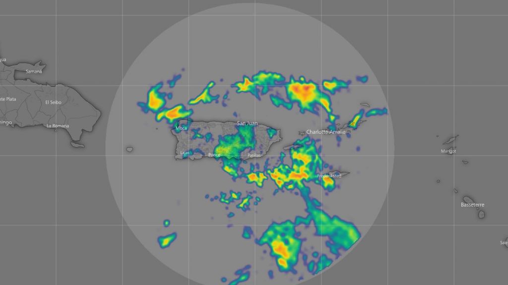  Otra banda de fuertes aguaceros y tronadas se aproxima desde el sureste 