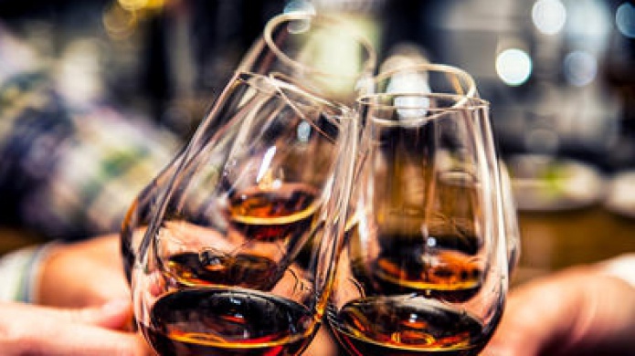 Legisladores del PNP y PPD quieren que se pueda beber el dÃ­a de las elecciones eliminando la "Ley Seca"