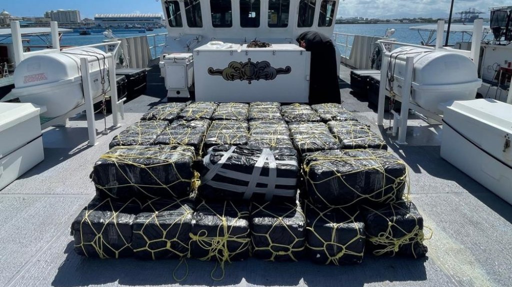  La Guardia Costera ocupa $20 millones en coca&iacute;na, luego de una redada de drogas en el mar cerca de Puerto Rico 