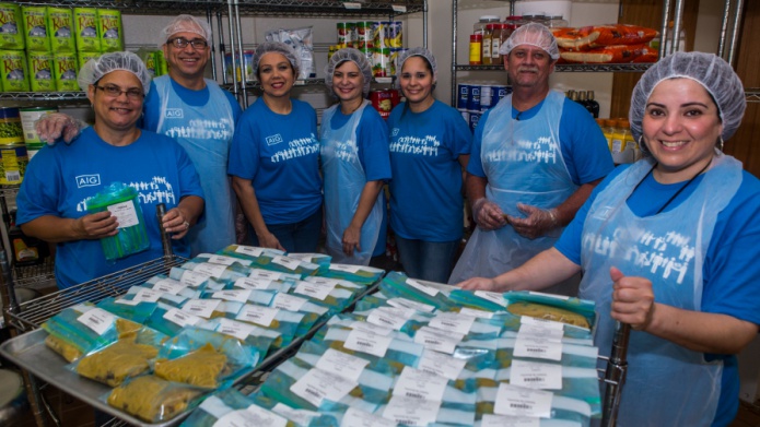EMPLEADOS AIG-PUERTO RICO EN TRABAJO VOLUNTARIO