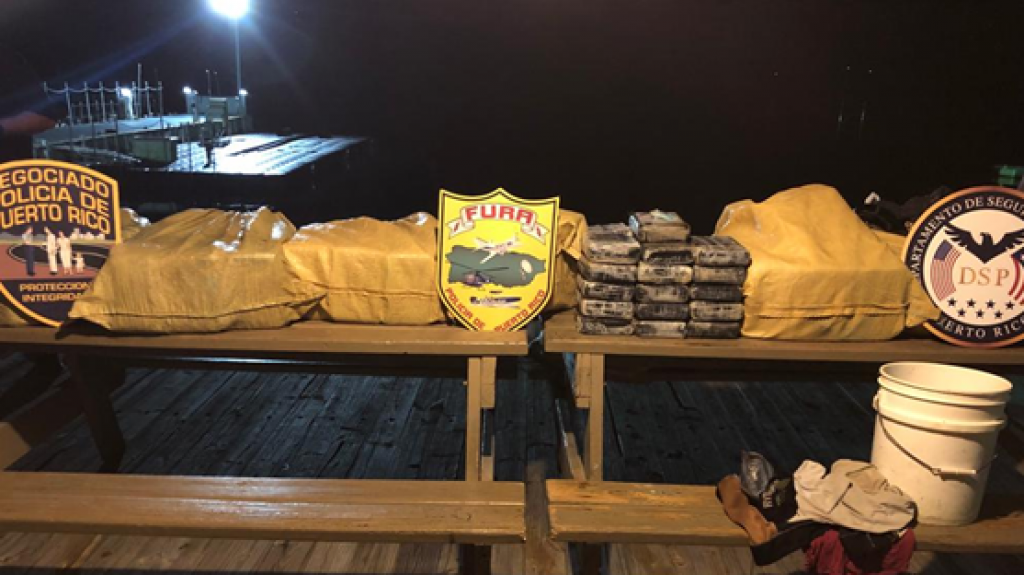  Polic&iacute;a incauta millonario cargamento de coca&iacute;na en costas de Cabo Rojo 